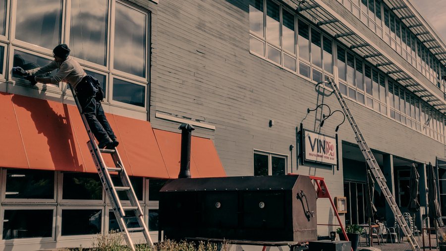Professional window cleaning in Avon, Colorado by Clean Up Group.